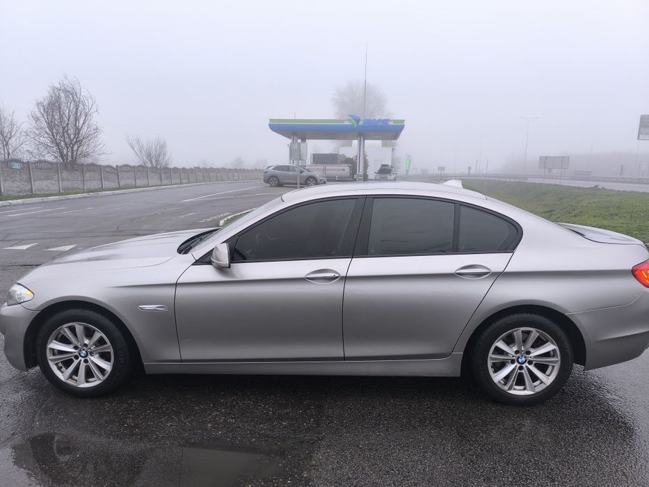 Продам BMW 525i(официал)