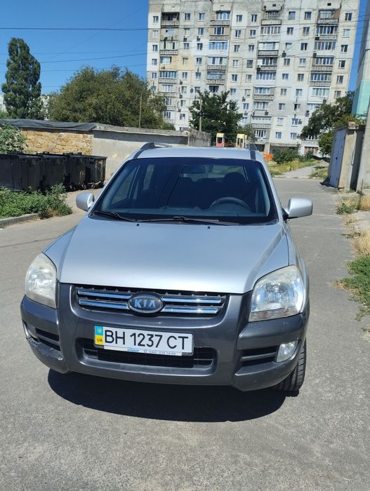 Автомобиль KIA Sportage