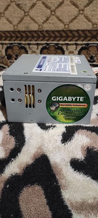 Блок питания CHIEFTEC