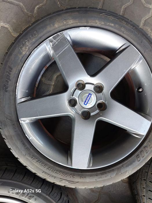 Jantes Volvo R17 Com Pneus 205/50 Furação 5X108