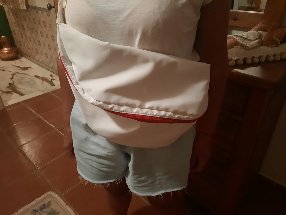 Bolsa a tiracolo ou ombro