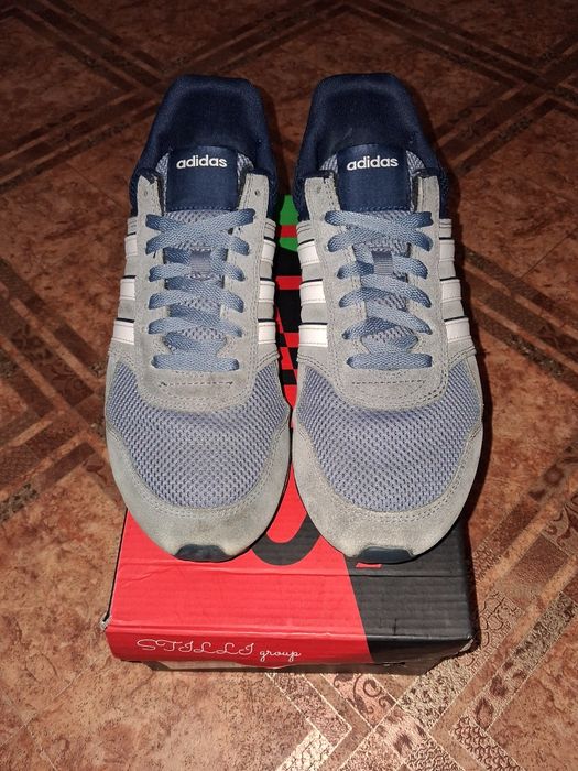 Продам кросівки, Adidas