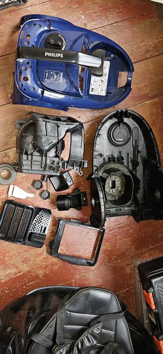 Пилосос Philips FC 8761 на запчастини