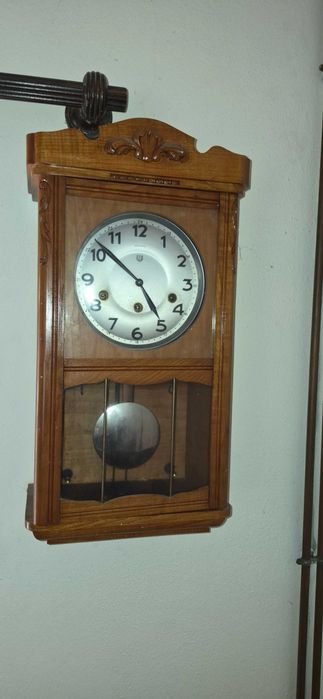 Relógio antigo de Sala em bom estado