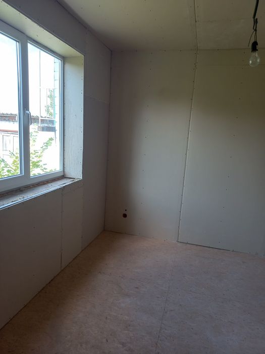 Продаж теплого будинку   Чернігів. Трисвятська Слобода 120 кв