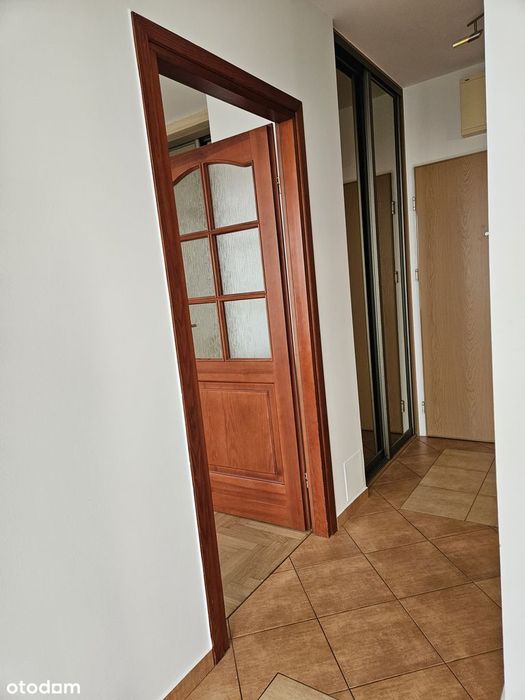 Jasne 2-pokojowe mieszkanie, loggia. Blisko planowanego metra-14piętro
