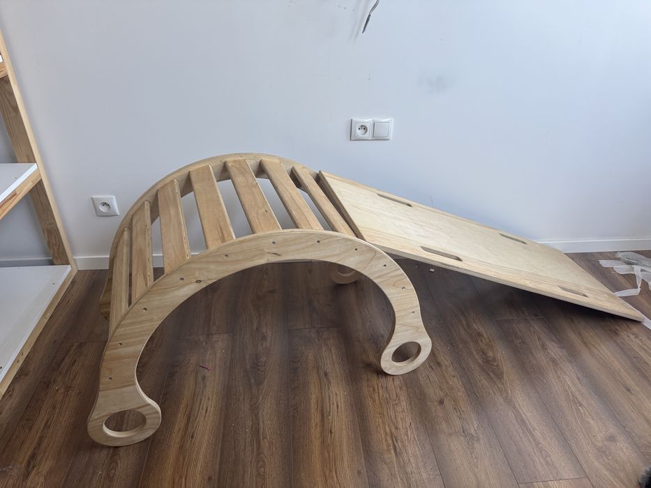 bujak Montessori ze zjeżdżalnią