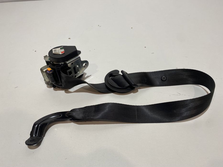 Ремінь безпеки передній/задній/правий/лівий Фольцваген Гольф плюс