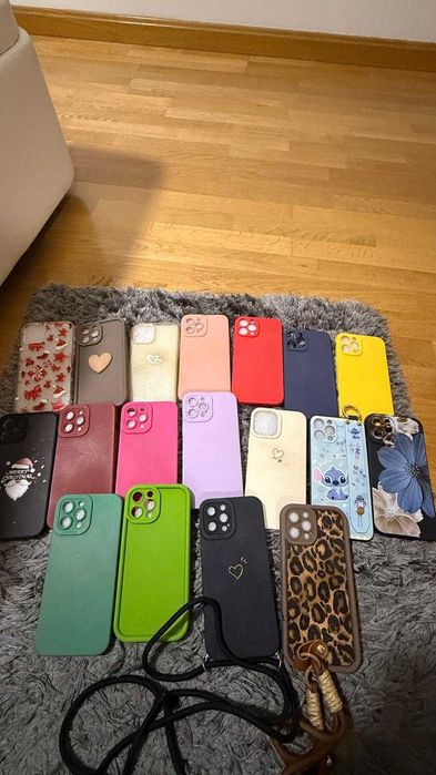 Vendo Iphone 12 Pro Max 256G com 18 capas