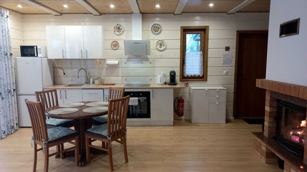 dom, domek, z jacuzzi, sauna, kominek, romantyczny weekend, relaks