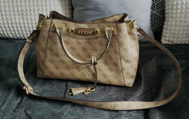 Torebka Guess model Emera