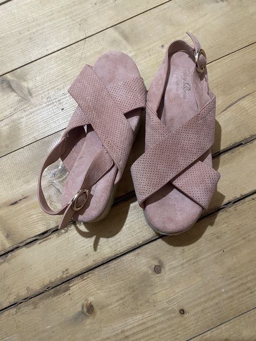 Sandalias Rosa muito confortaveis