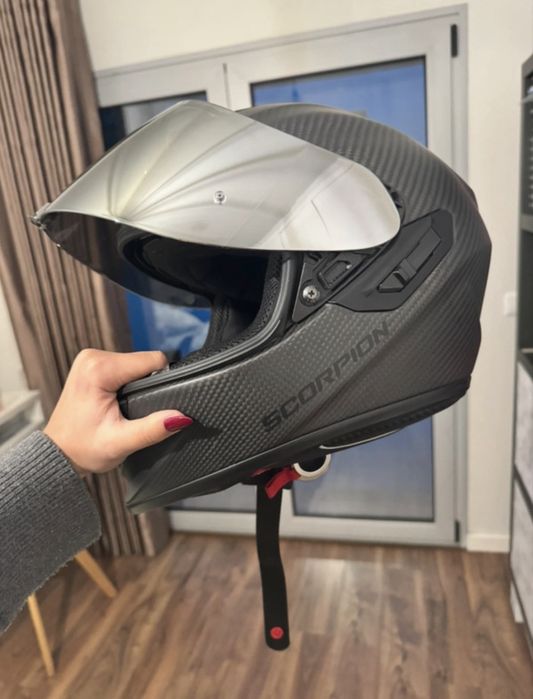 scorpion exo 1400 carbon tamanho s