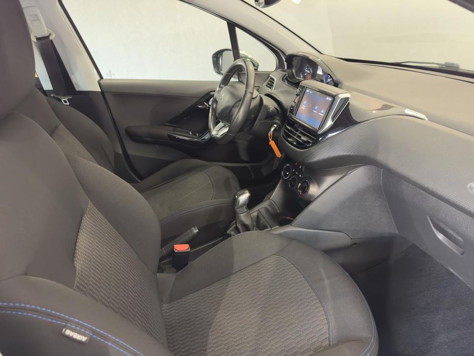 Peugeot 208 1.6 BlueHDi Style