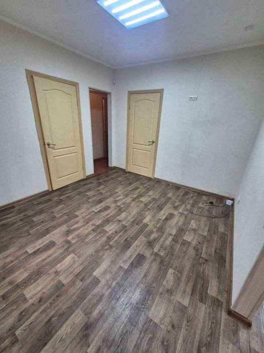 Продам фасадний офис на Добровольського / Заболотного