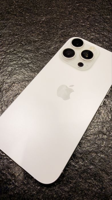 Iphone 16 pro 256mb - jak nowy