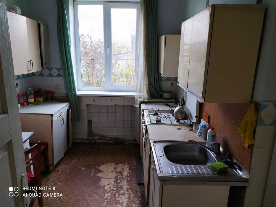 Оренда ізольованої кімнати в будинку у Винниках