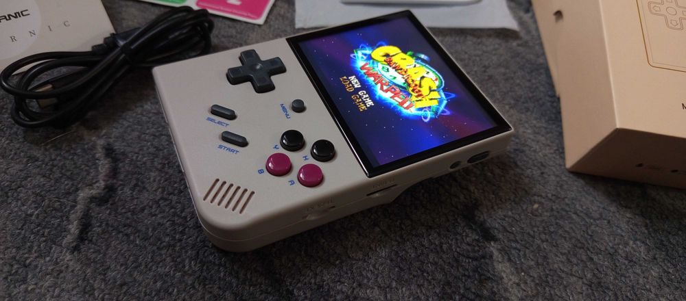 Anbernic RG35xx + plus BDB