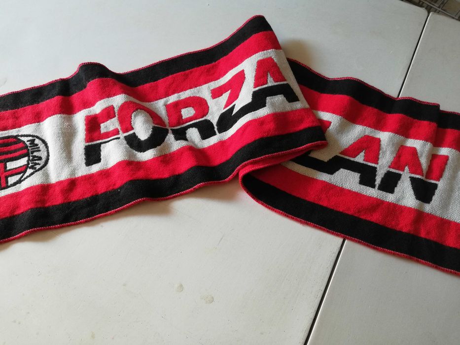 cachecóis de clubes internacionais