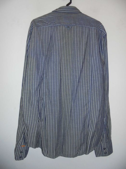 camisa de homem da marca BOSS ORANGE bonita