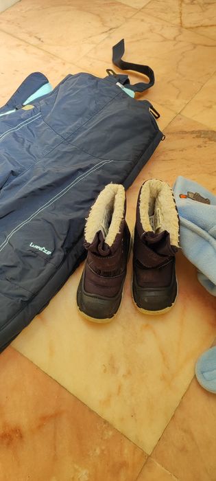 Snowsuit, boots, hat for child, 3 years, like new64284093970945120