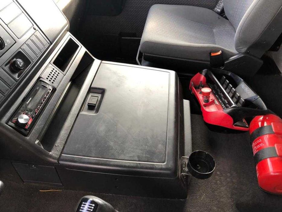 Auto laweta z HDS