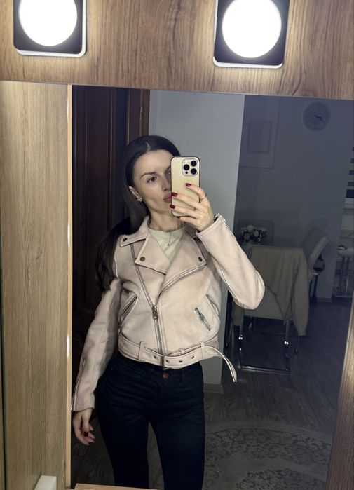 Замшева косуха Zara