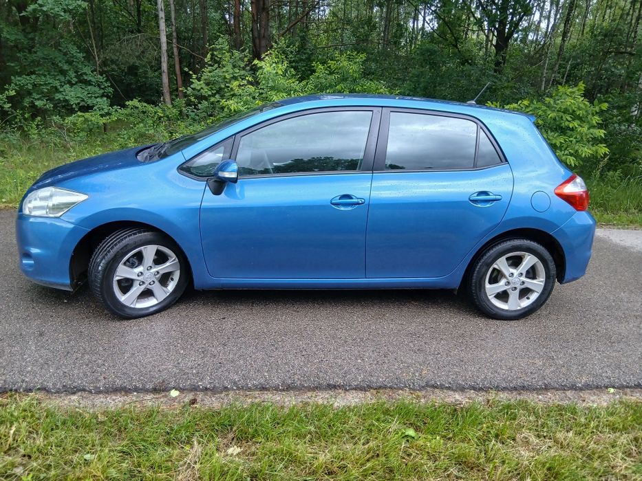 Toyota Auris  1.6