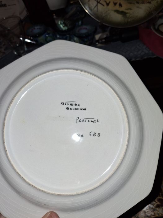 Prato decorativo português faiança