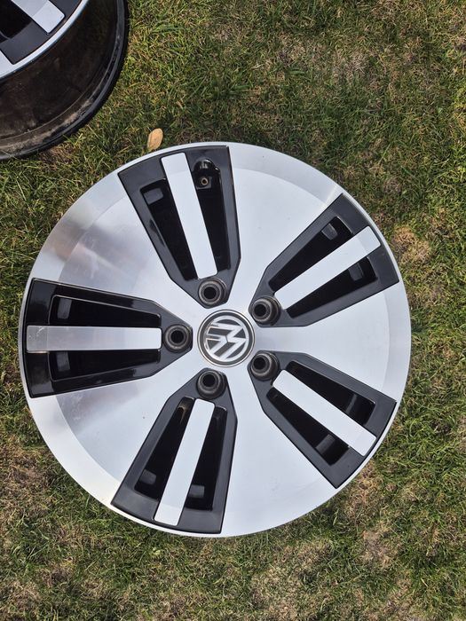 Felgi golf 7  stan bardzo  dobry jak nowe Polecam
