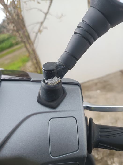 Scooter à venda ano 2022- Kymco People S (Arrefecimento líquido )