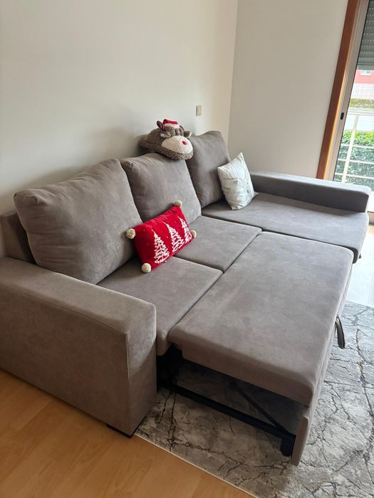 Sofá cama cinza, chaise long