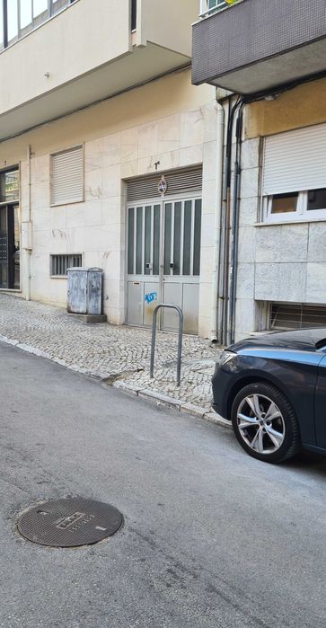 Garagem (Box) na Cova da Piedade (Almada)