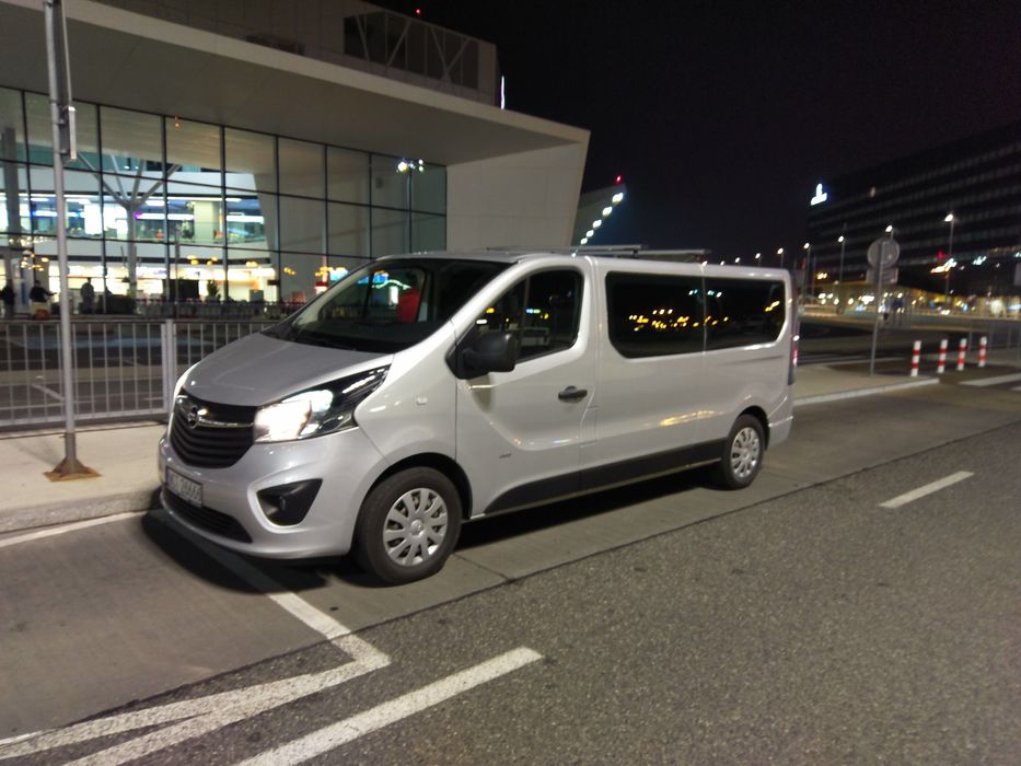 Busy wypożyczalnia bus osobowy wynajem busów Rent a Car przewóz osób