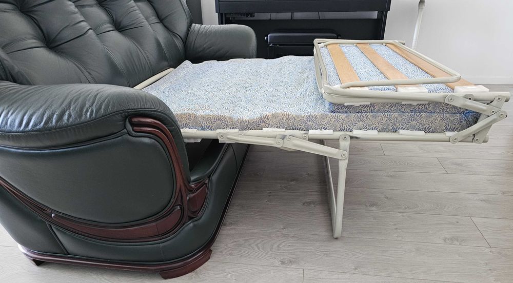 Sofá-cama de 3 lugares, em pele genuína