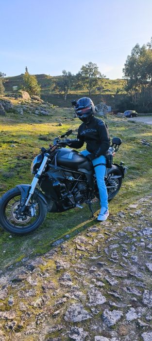 Benelli 502 C Cruiser