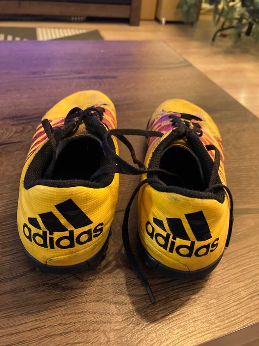 Buty piłkarskie Adidas