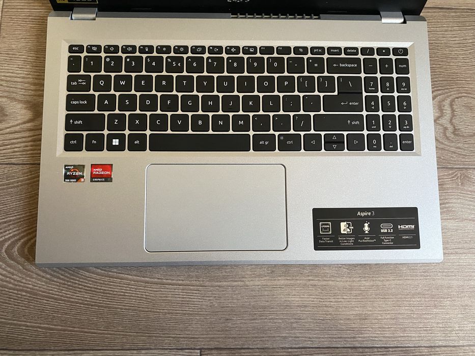 Acer Aspire 3 A315-24P | ryzen 3 7320u | 8gb | 256gb ssd m2 | FHD
