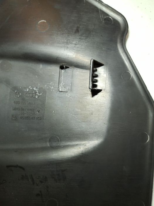 Acabamento de Caixa de Filtro de Arr - AUDI A4 (8D2, B5) | 94 - 01