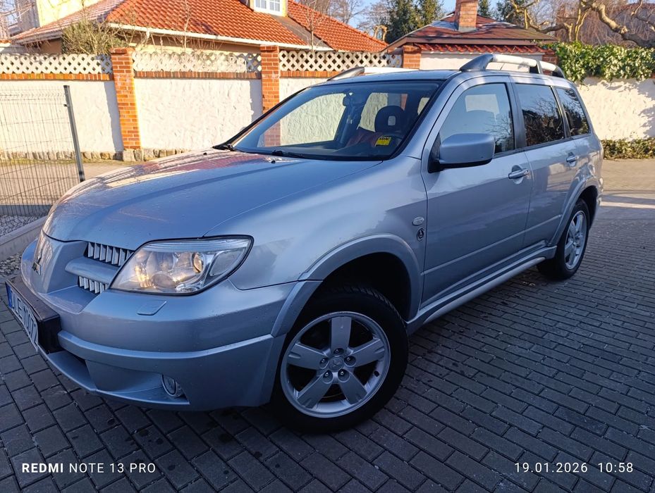 Mitsubishi Outlander *2.4 benzyna*4x4*bez korozji *niski orginalny przebieg*opłacony*