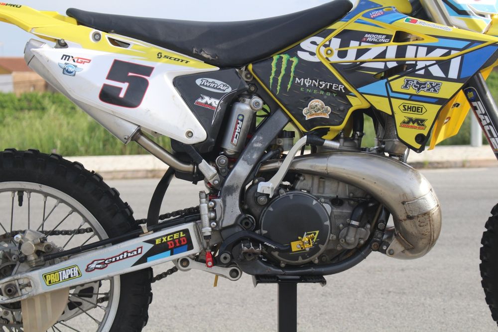 Suzuki RM 250 (2T)