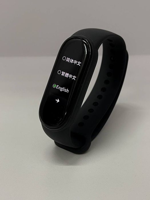 Продам новий Mi band 5