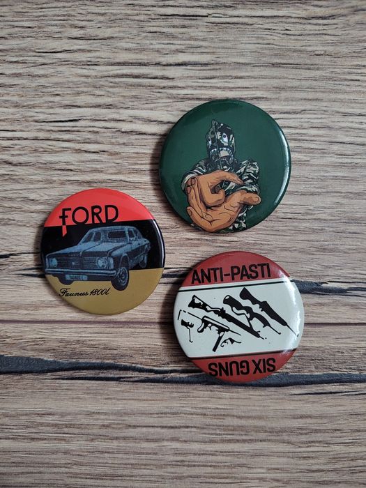 Zestaw 3 przypinek punk retro auto street art