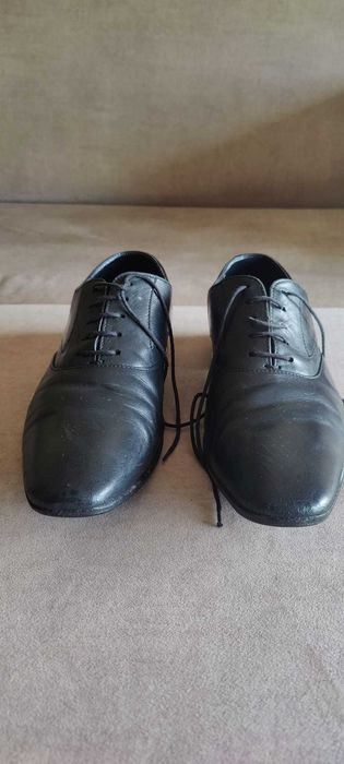 Sapatos Hugo Boss tam. 43 em excelente estado