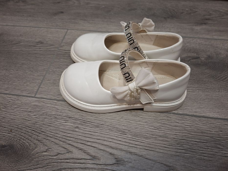Туфлі для дівчинки дитячі