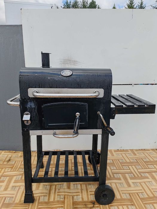 Grill węglowy ogrodowy