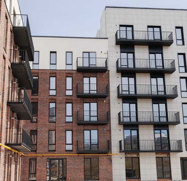 Продам квартиру в сучасному  комплексі Status Residens