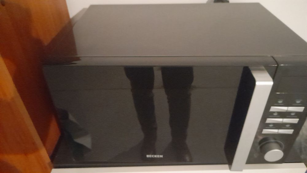 Microondas Becken BMW3998