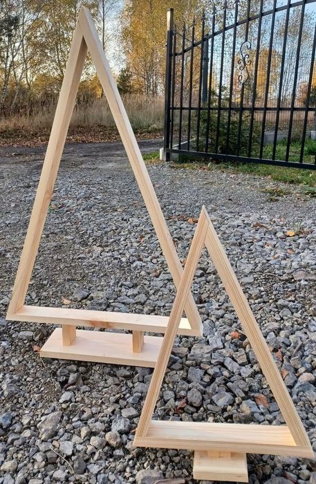 Різний новорічний декор.