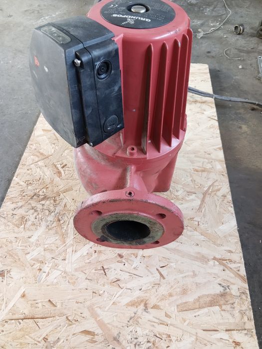 Pompa grundfos 80-30f UPS